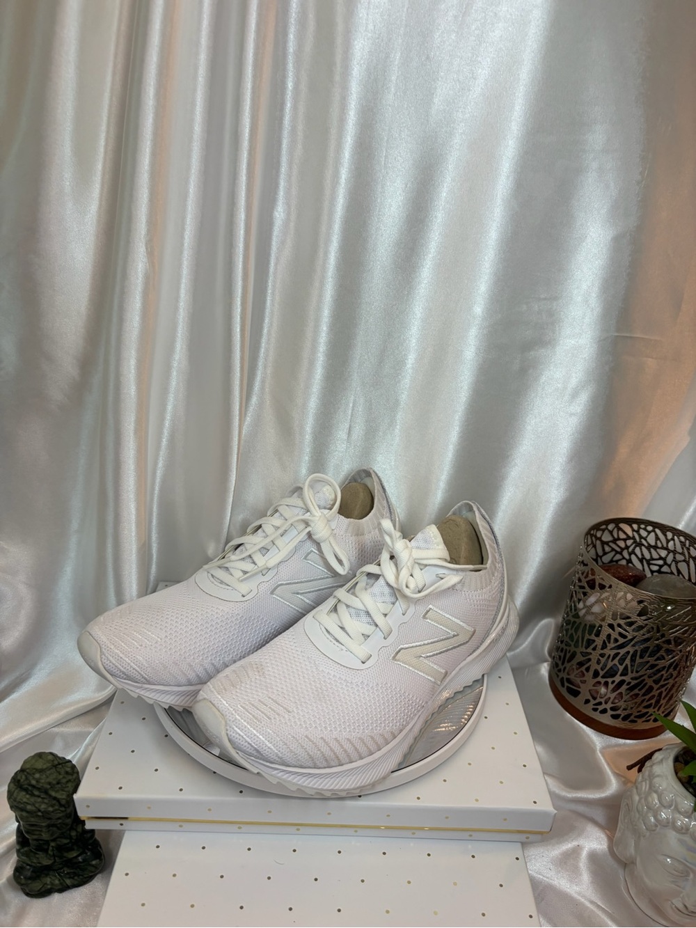 NIB New Balance Women's White Lightweight Running Sneakers 8.5 US